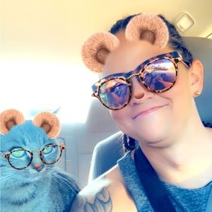 Meet your Posher, Julianna